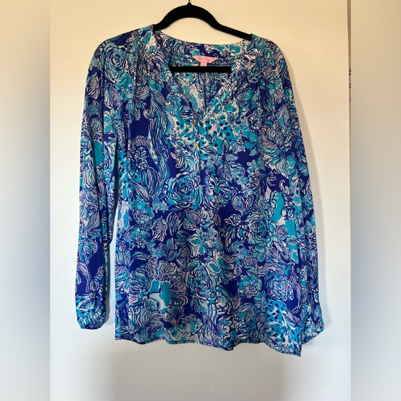 Lilly Pulitzer Tops - EUC Lilly Pulitzer Elsa Top - Large